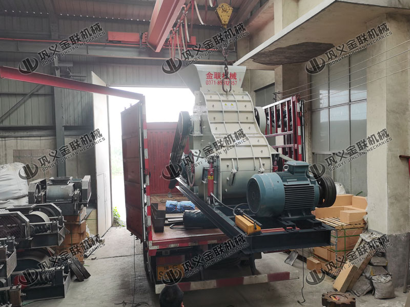 粉碎煤渣用哪種粉碎機(jī)優(yōu)勢(shì)多，購(gòu)買(mǎi)一臺(tái)需要多少錢(qián)？