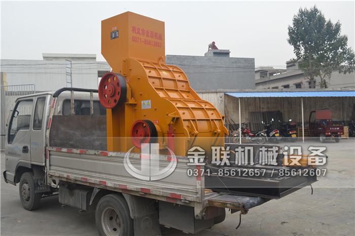 粉碎煤渣用哪種粉碎機(jī)優(yōu)勢(shì)多，購(gòu)買(mǎi)一臺(tái)需要多少錢(qián)？