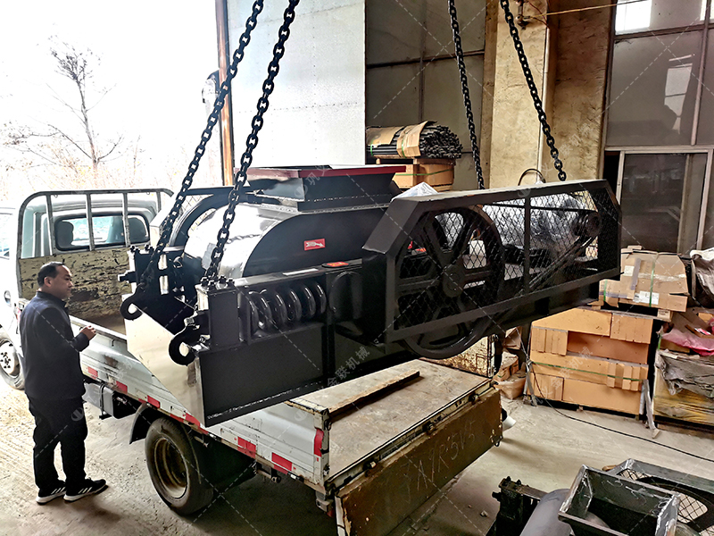 直徑400-600mm的對輥制砂機(jī)多少錢一臺(tái)，哪家性價(jià)比高？