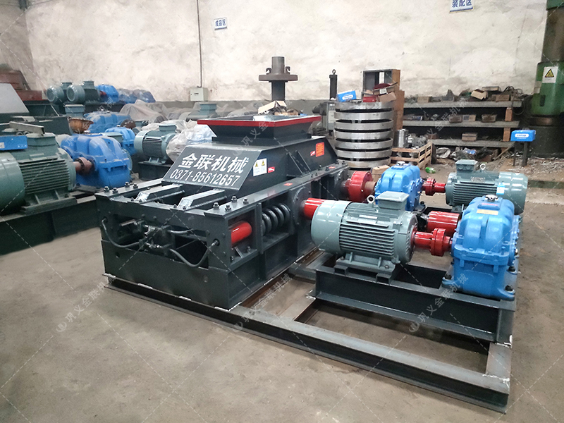 800x600型直連式對(duì)輥破碎機(jī)發(fā)往重慶 800x600型直連式對(duì)輥破碎機(jī)發(fā)往重慶