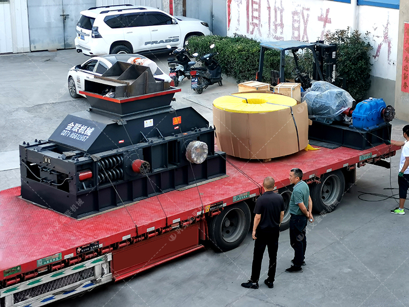 2PG1200x800半自動液壓對輥破碎機 大型破碎機發貨 2PG1200x800半自動液壓對輥破碎機 大型破碎機發貨