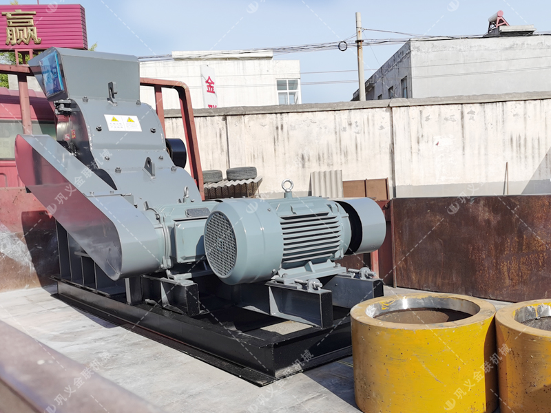 46小型雙級粉碎機發貨圖片_發往山西朔州_粉碎煤矸石