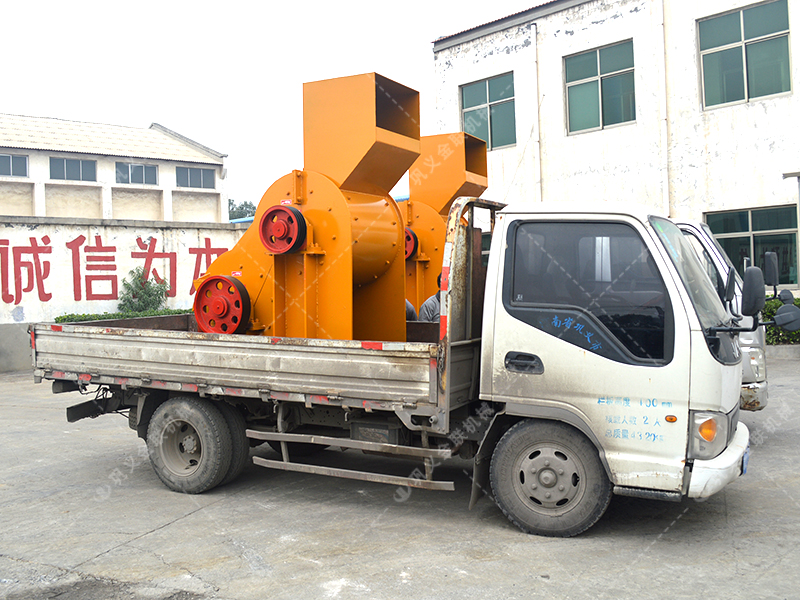 兩臺(tái)800X800雙級(jí)粉碎機(jī)發(fā)貨圖片_發(fā)往廣西南寧_破碎鐵礦石 兩臺(tái)800X800雙級(jí)粉碎機(jī)發(fā)貨圖片_發(fā)往廣西南寧_破碎鐵礦石