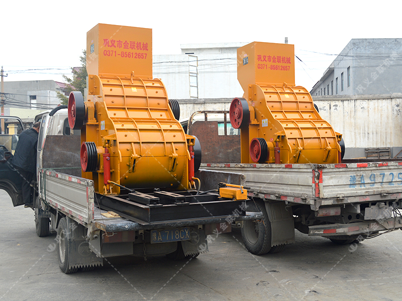 兩臺(tái)800X800雙級(jí)粉碎機(jī)發(fā)貨圖片_發(fā)往廣西南寧_破碎鐵礦石 兩臺(tái)800X800雙級(jí)粉碎機(jī)發(fā)貨圖片_發(fā)往廣西南寧_破碎鐵礦石