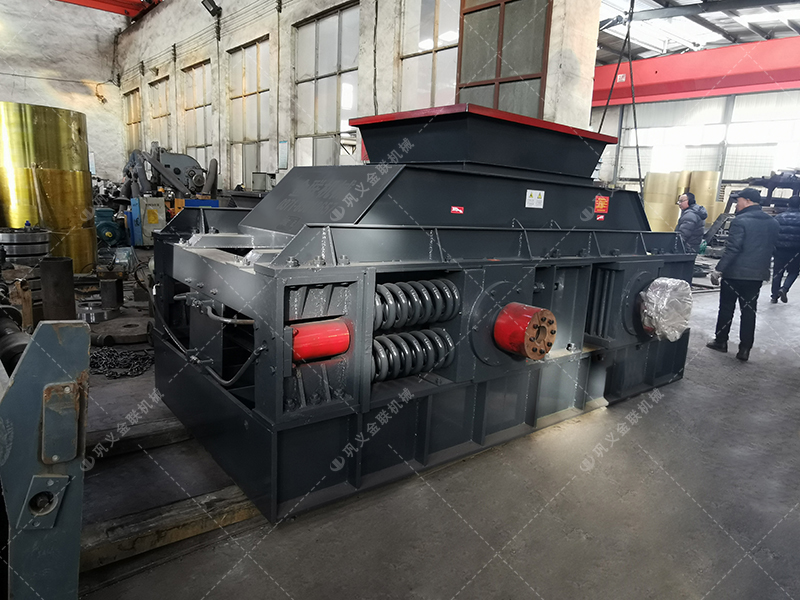 2PG1508大型對輥破碎機發貨圖片_發往廣東清遠_破碎石英砂