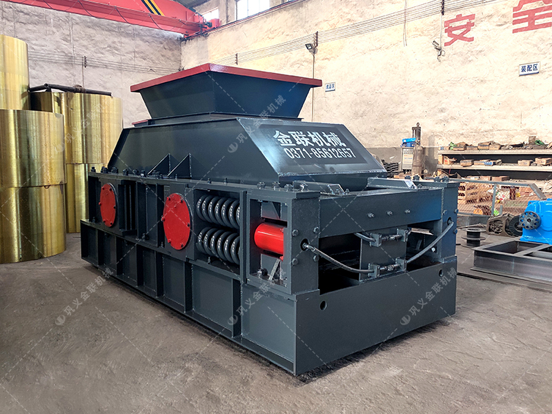 1200x800大型液壓直聯(lián)對(duì)輥破碎機(jī)發(fā)往河南 1200x800大型液壓直聯(lián)對(duì)輥破碎機(jī)發(fā)往河南