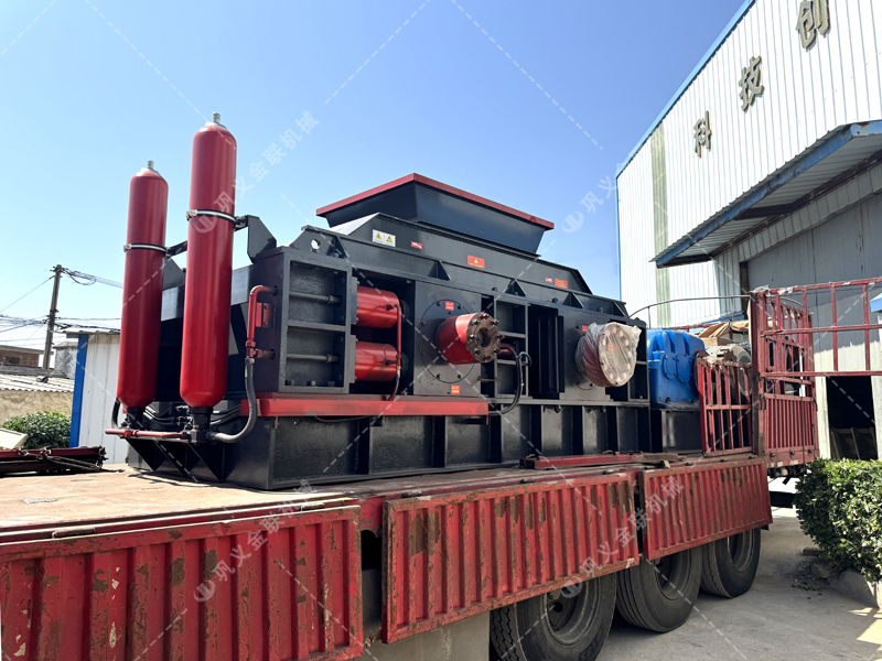 砂石業(yè)“產(chǎn)能成本雙難”?液壓對輥制砂機給出破局新解 砂石業(yè)“產(chǎn)能成本雙難”?液壓對輥制砂機給出破局新解